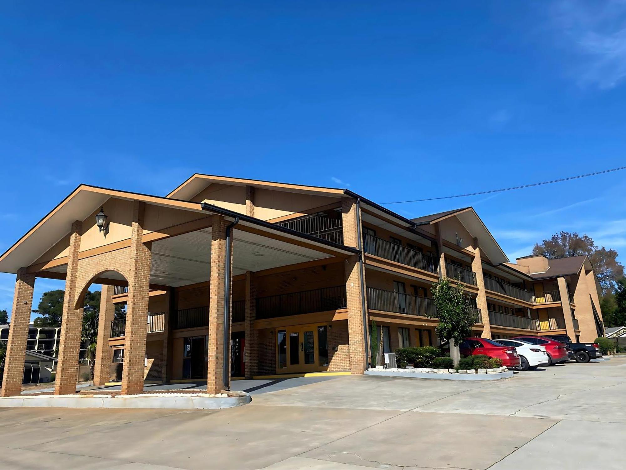 American Inn And Suites - Atlanta Airport Jonesboro I-75 Ngoại thất bức ảnh